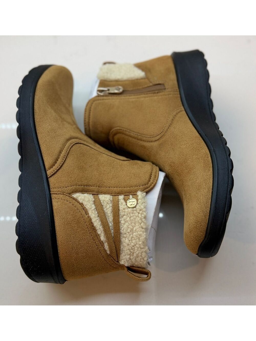 Lifestride Bzees Whiskey Tan Grand Cozy Booties Women Size 7